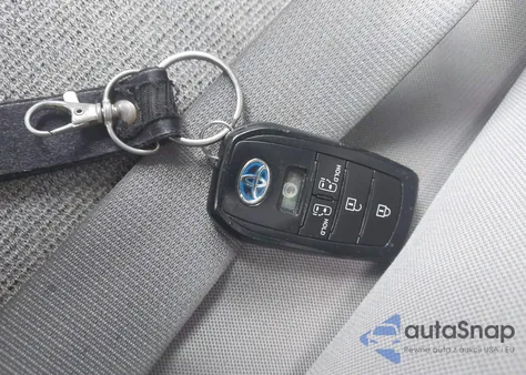 2022 Toyota Sienna Le z USA, uszkodzony, nr VIN 5TDKRKECXNS127937